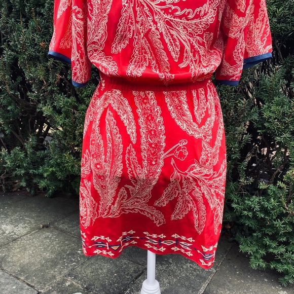 TRACY REESE**Red Silk Dress**Petite $298 - Picture 7 of 7